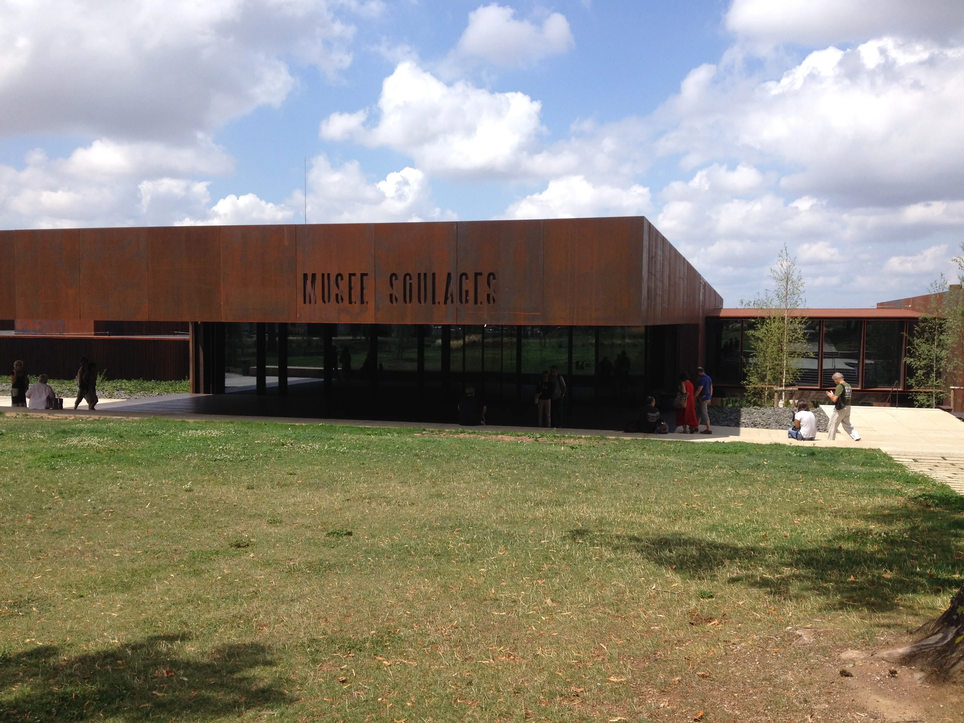 Musée Soulages, Rodez, fachada acero corten